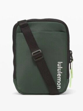 LULULEMON NWOT Easy Access Dark Green Zippered Mini Shoulder Crossbody Bag
